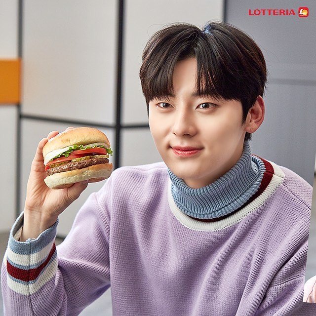 Latest photo of Hwang Minhyun