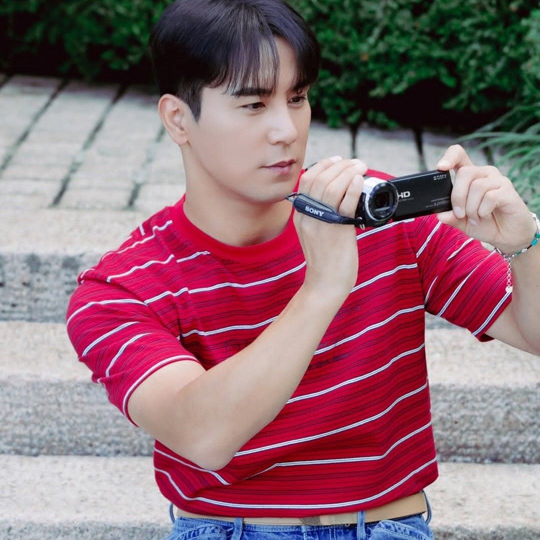 Behind-the-scenes cut of Jang Minho