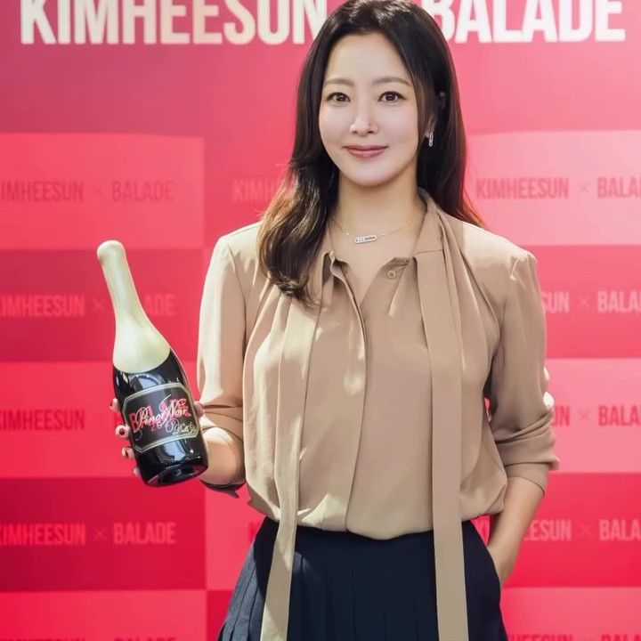 Behind-the-scenes cut of Kim Heesun