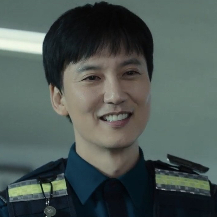 Behind-the-scenes cut of Kim Namgil
