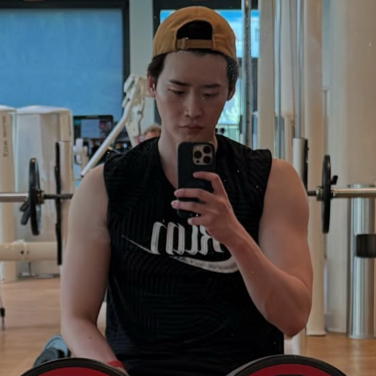 Behind-the-scenes cut of Lee Jongsuk