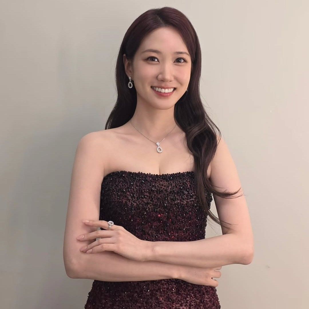 Behind-the-scenes cut of Park Eunbin