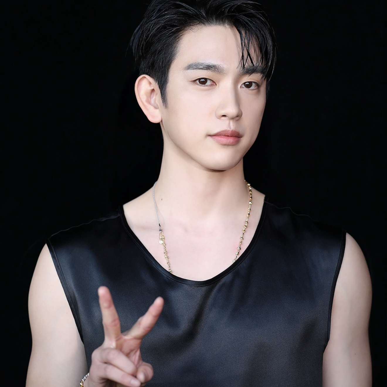 Recent activity shot of Park Jinyoung