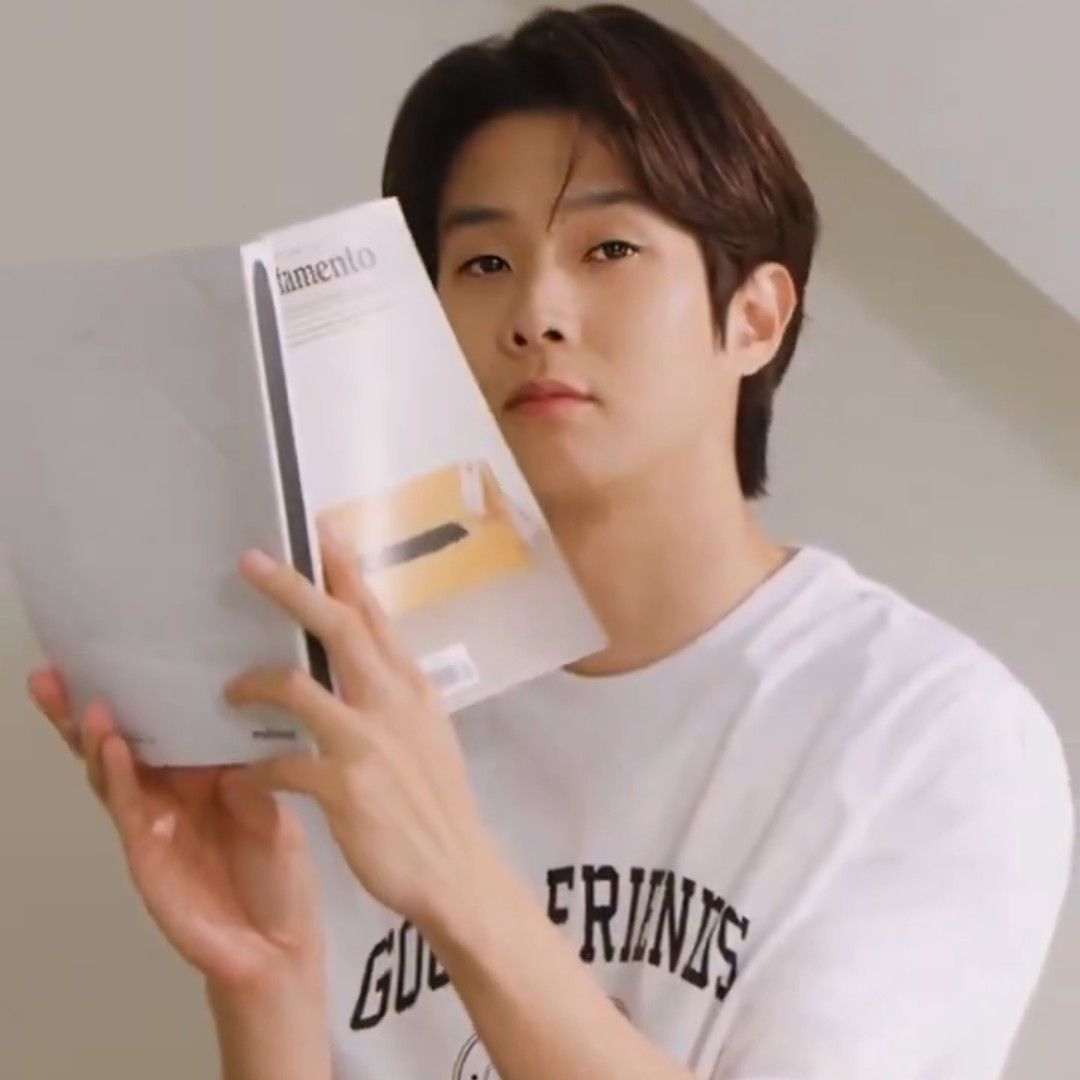 Recent activity shot of Choi Wooshik