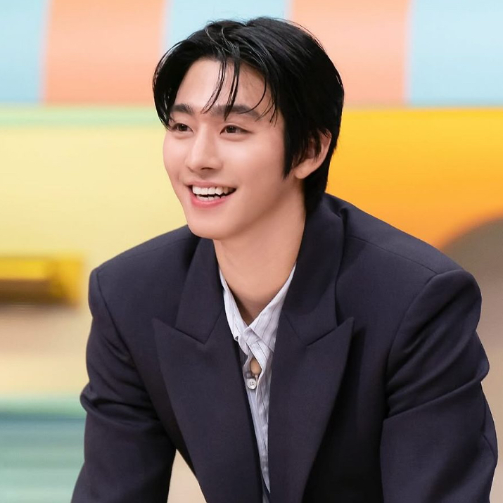 A moment captured by a fan of Ahn Hyoseop