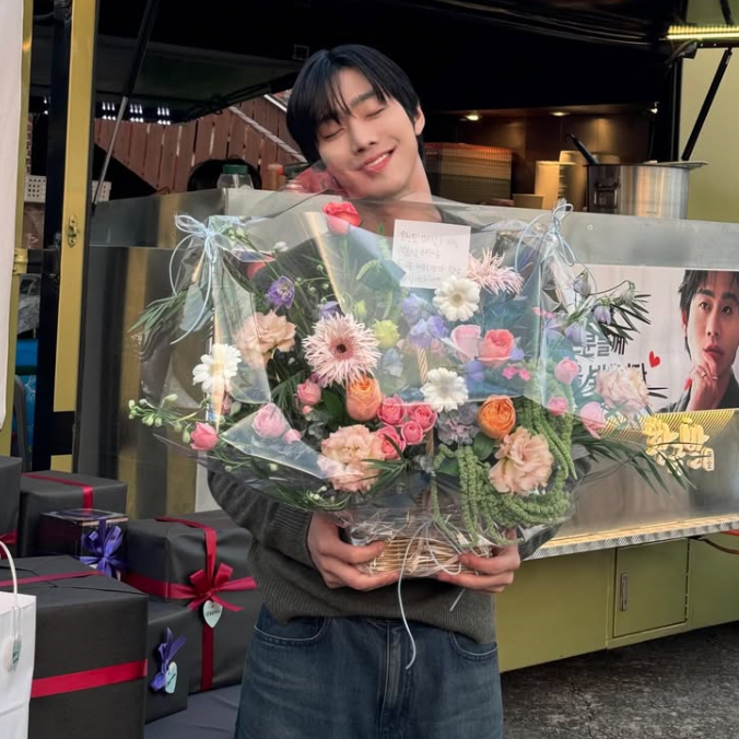 Latest photo of Ahn Hyoseop