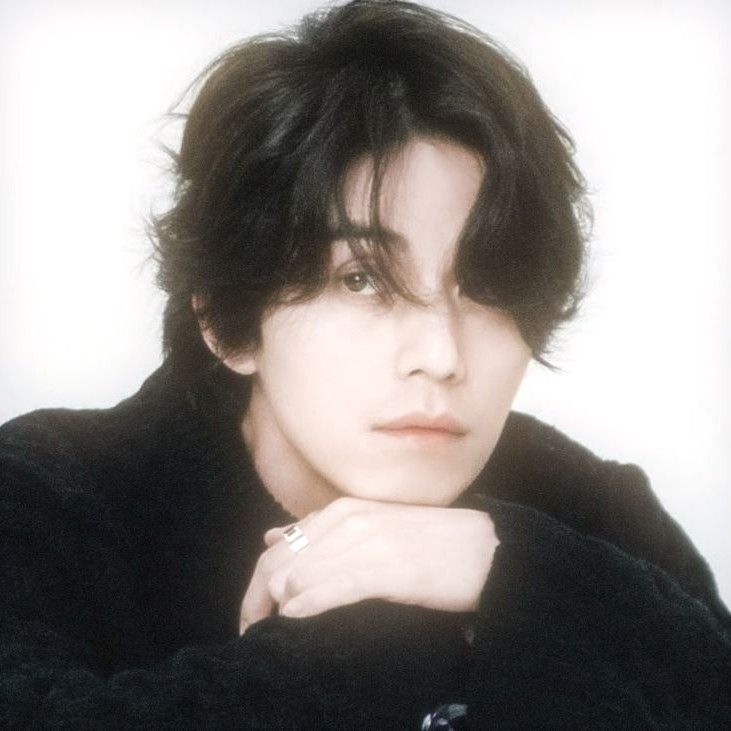 Behind-the-scenes cut of Lee Dongwook