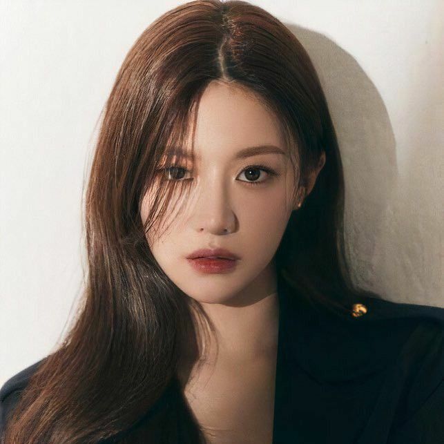 Behind-the-scenes cut of Go Younjung