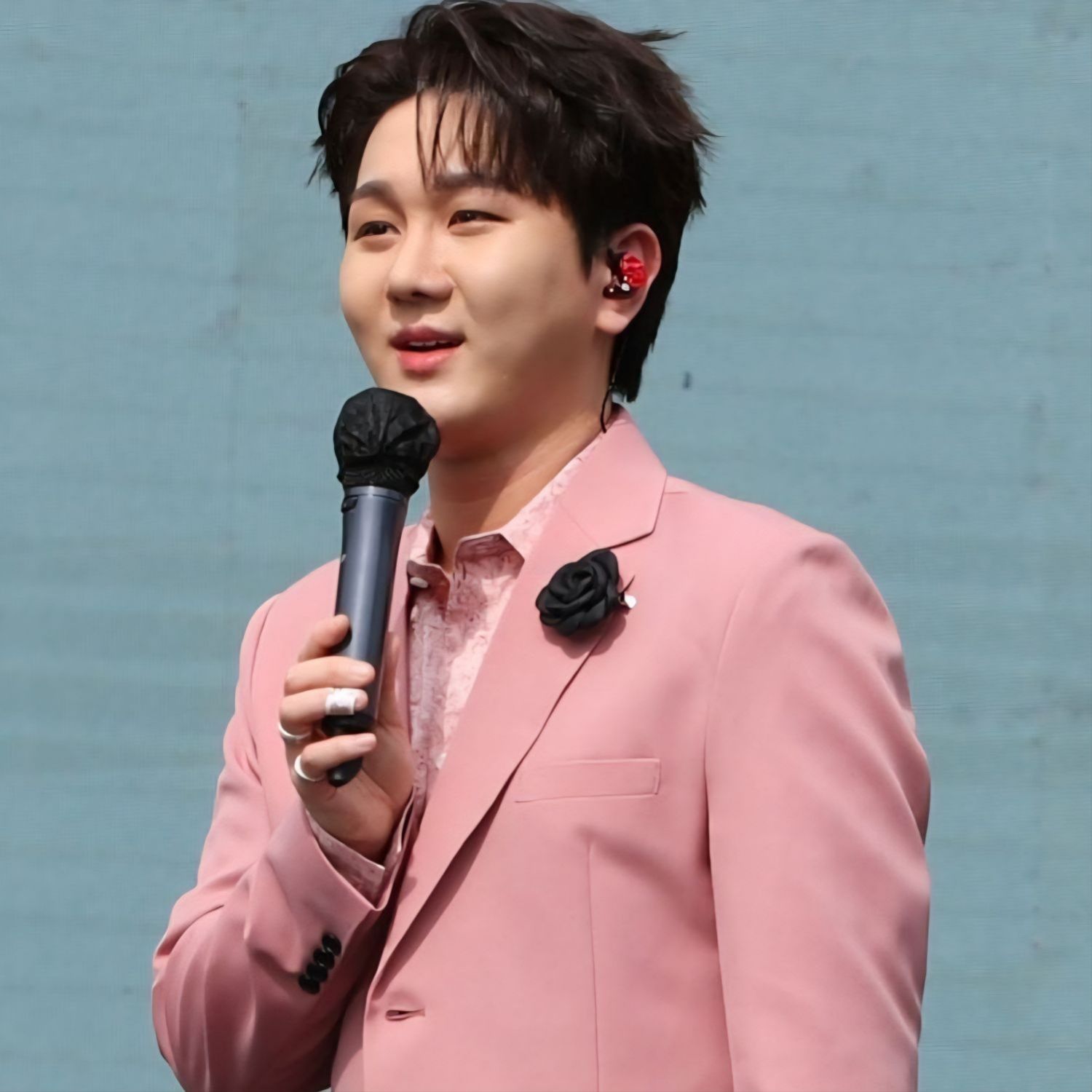 キム・スチャンのビハインドカット