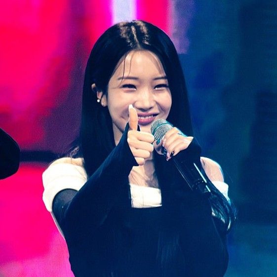 Recent activity shot of Kim Soyeon (2004)