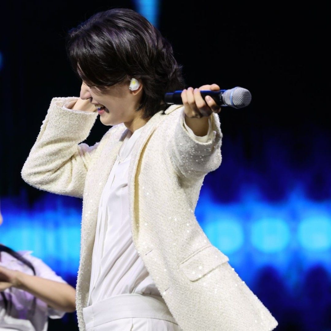 Behind-the-scenes cut of Kim Yongbin