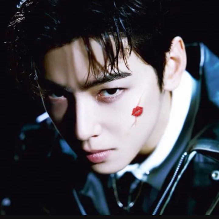 Foto terbaru dari Cha Eunwoo