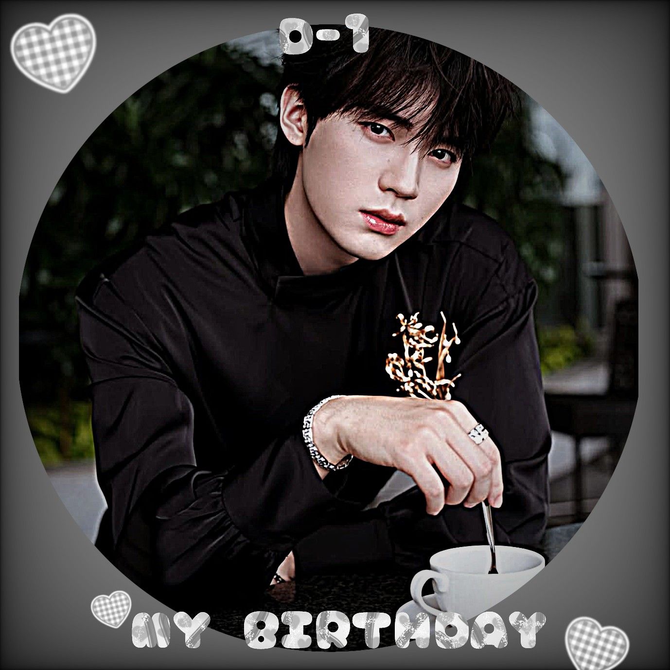 Behind-the-scenes cut of Zhou Yiran