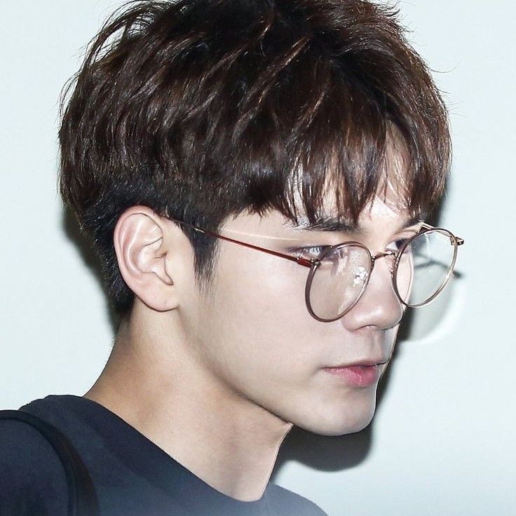 Behind-the-scenes cut of Ong Seongwu