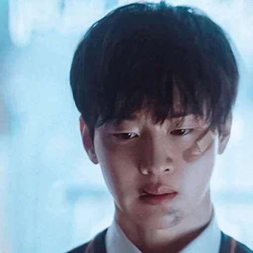 A moment captured by a fan of Jang Dongyoon