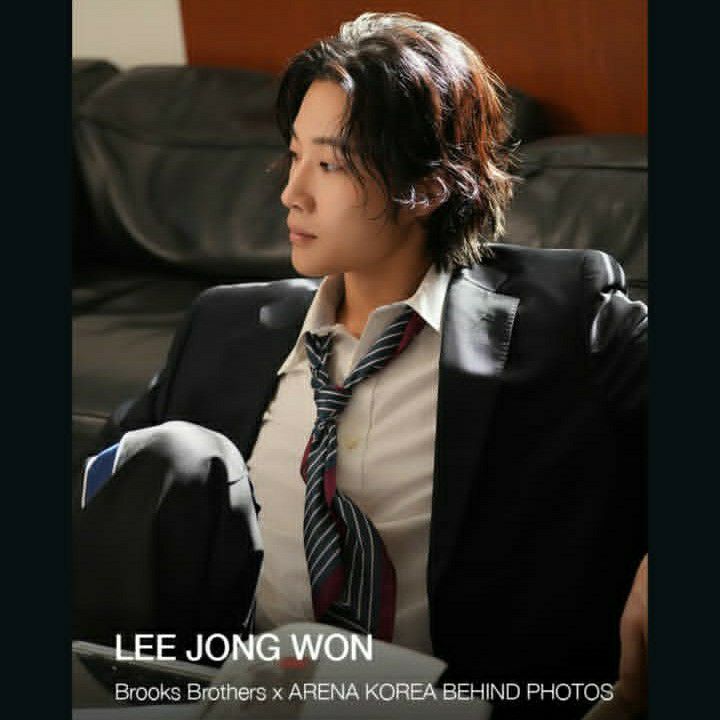 Recent activity shot of Lee Jongwon