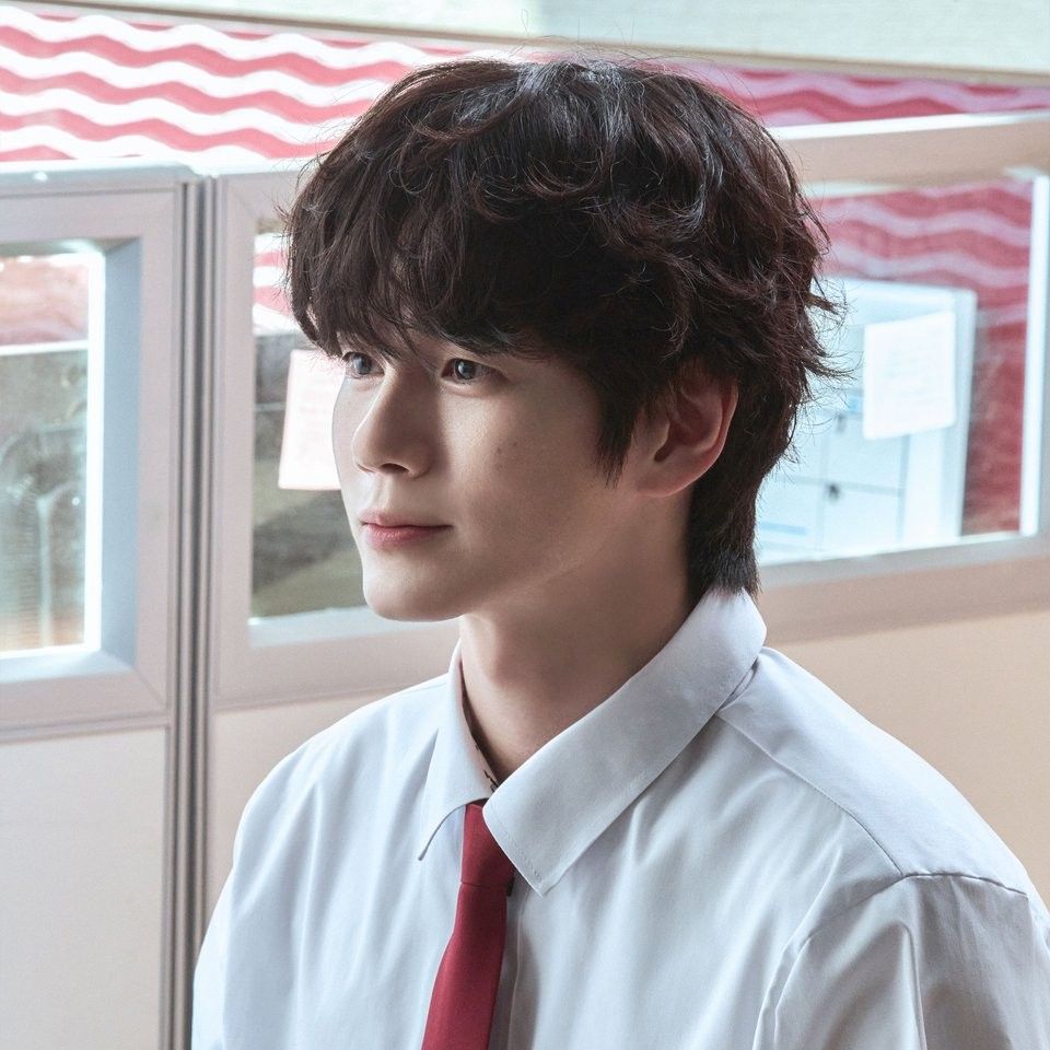 Behind-the-scenes cut of Ong Seongwu