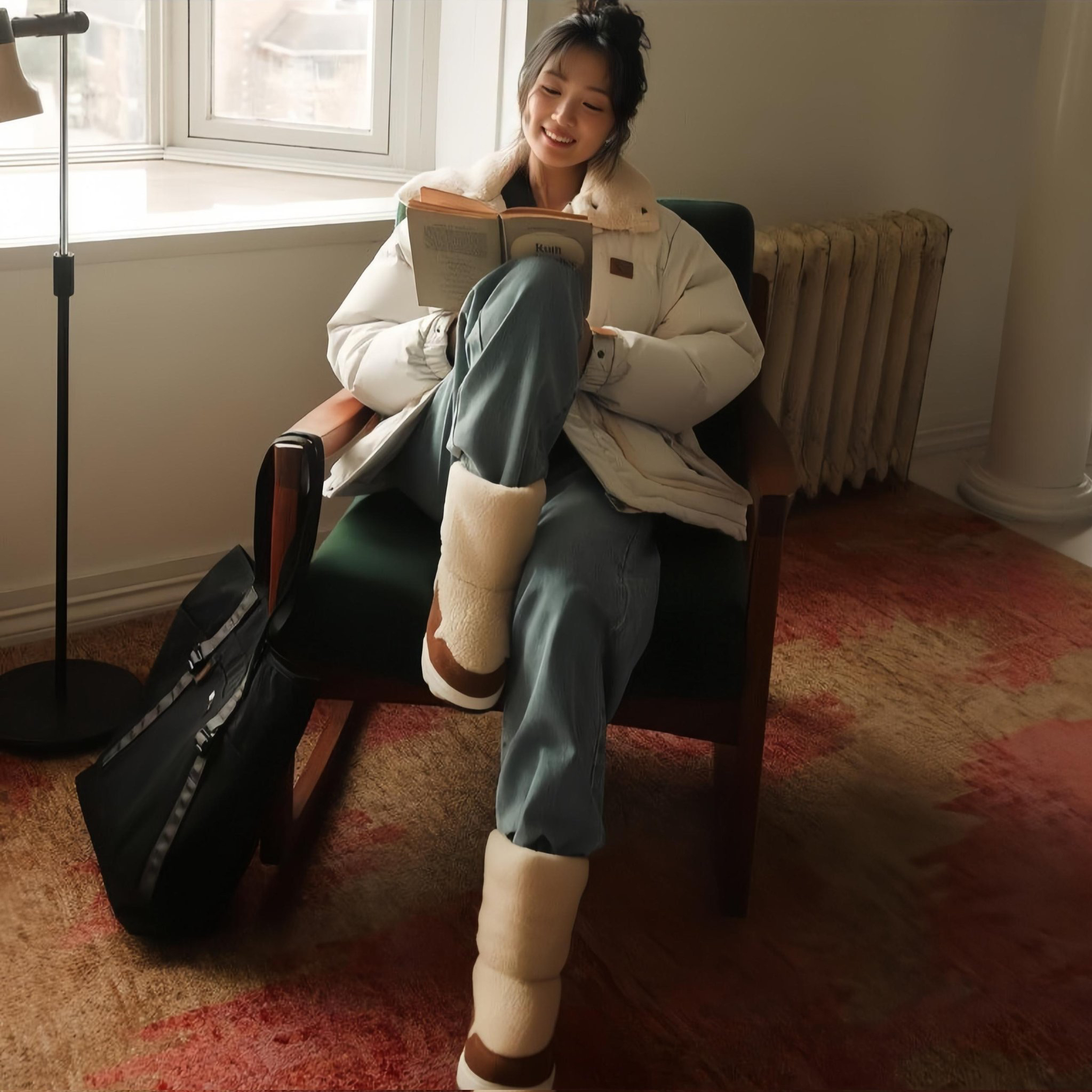 Behind-the-scenes cut of Kim Hyeyoon