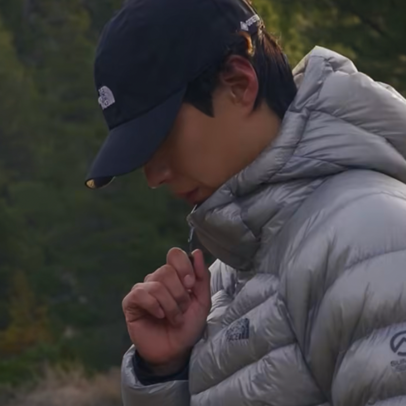 A moment captured by a fan of Park Bogum