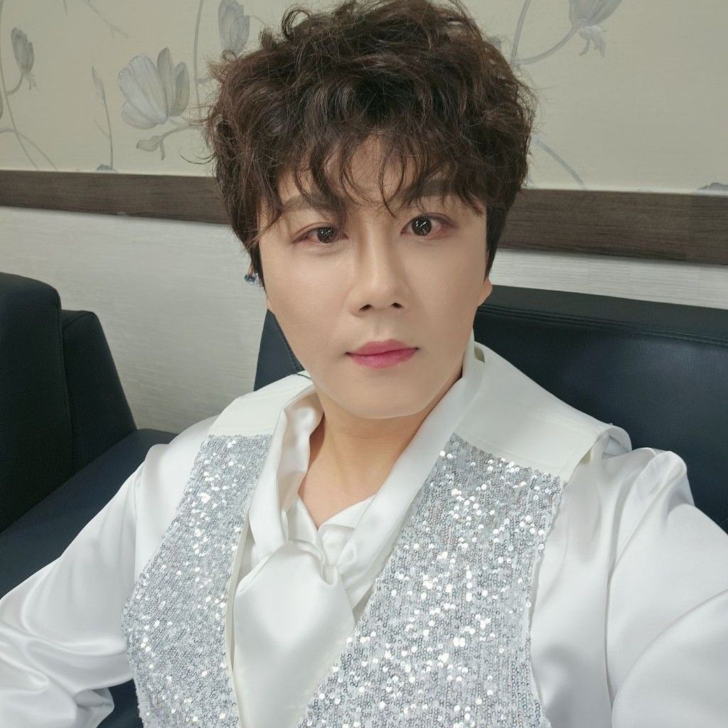 Recent activity shot of Jin Haesung