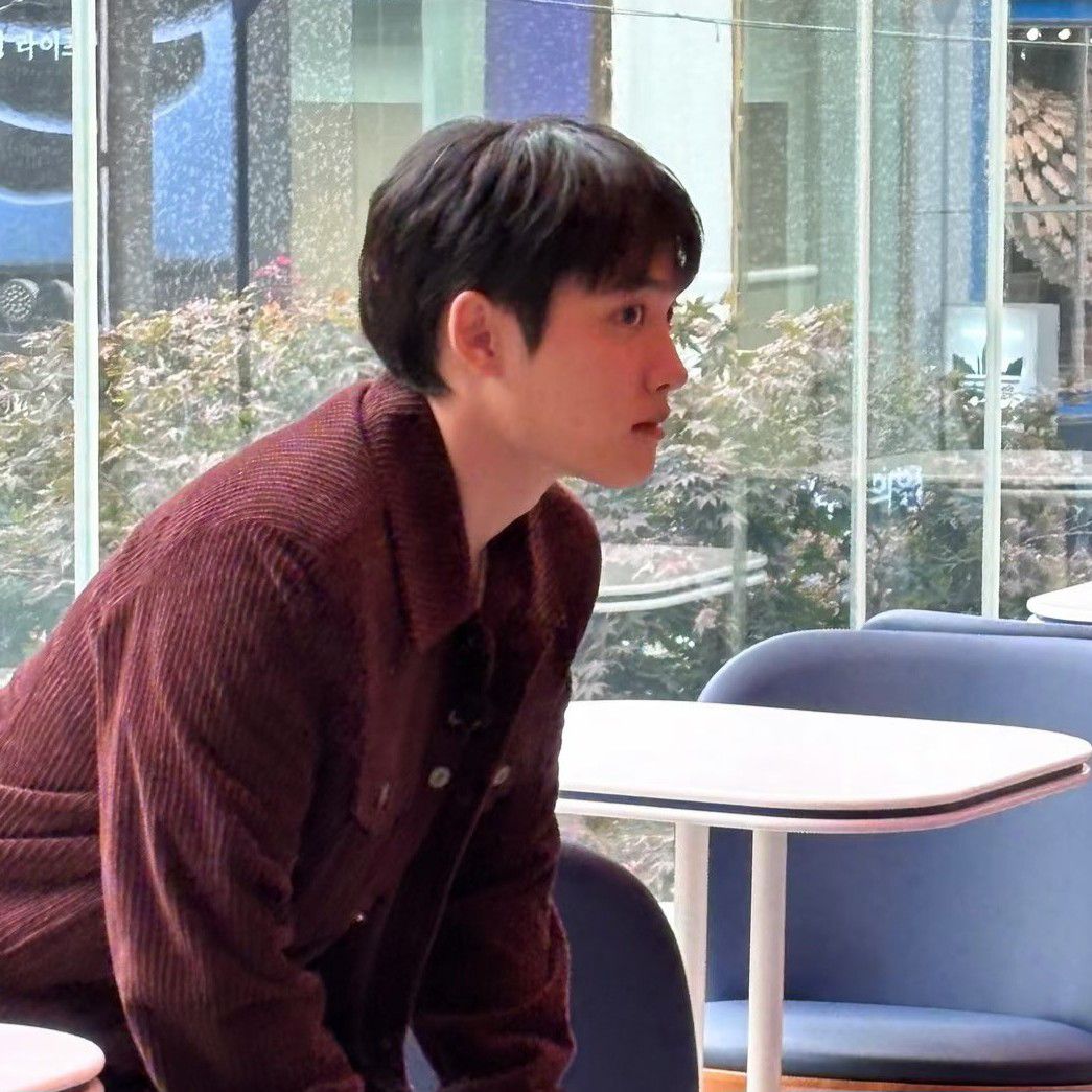 Behind-the-scenes cut of Doh Kyungsoo (D.O.)