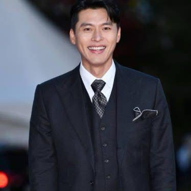 Latest photo of Hyun Bin