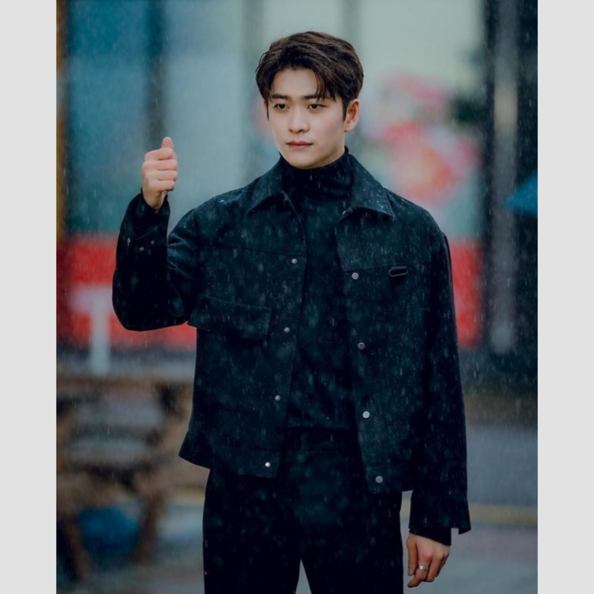A moment captured by a fan of Kang Taeoh