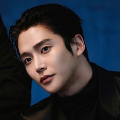 로운의 비하인드 컷