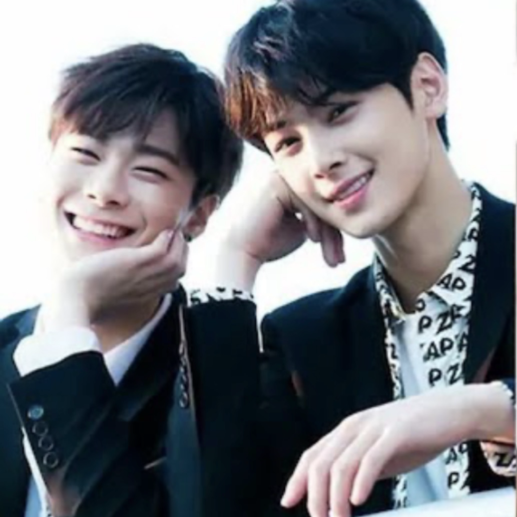 Foto kegiatan terbaru dari Cha Eunwoo