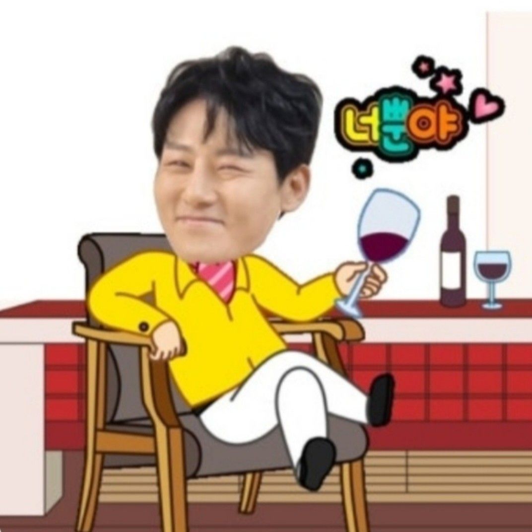 A moment captured by a fan of Kang Moonkyung