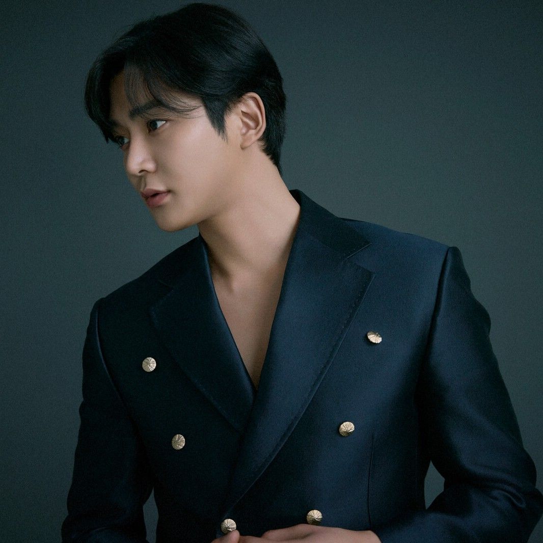 Foto terbaru dari Rowoon