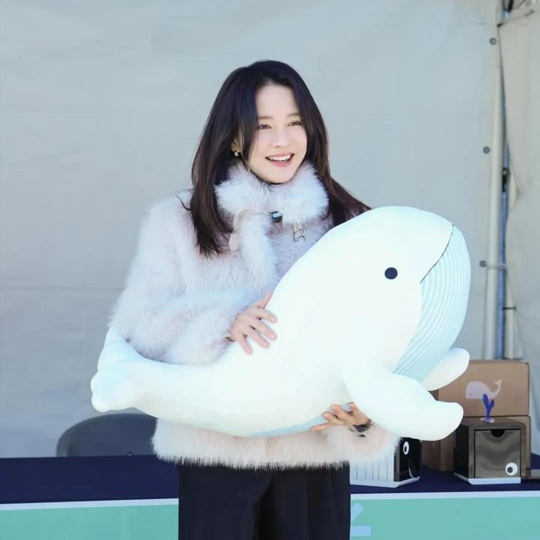 Momen yang diabadikan oleh penggemar Song Jihyo