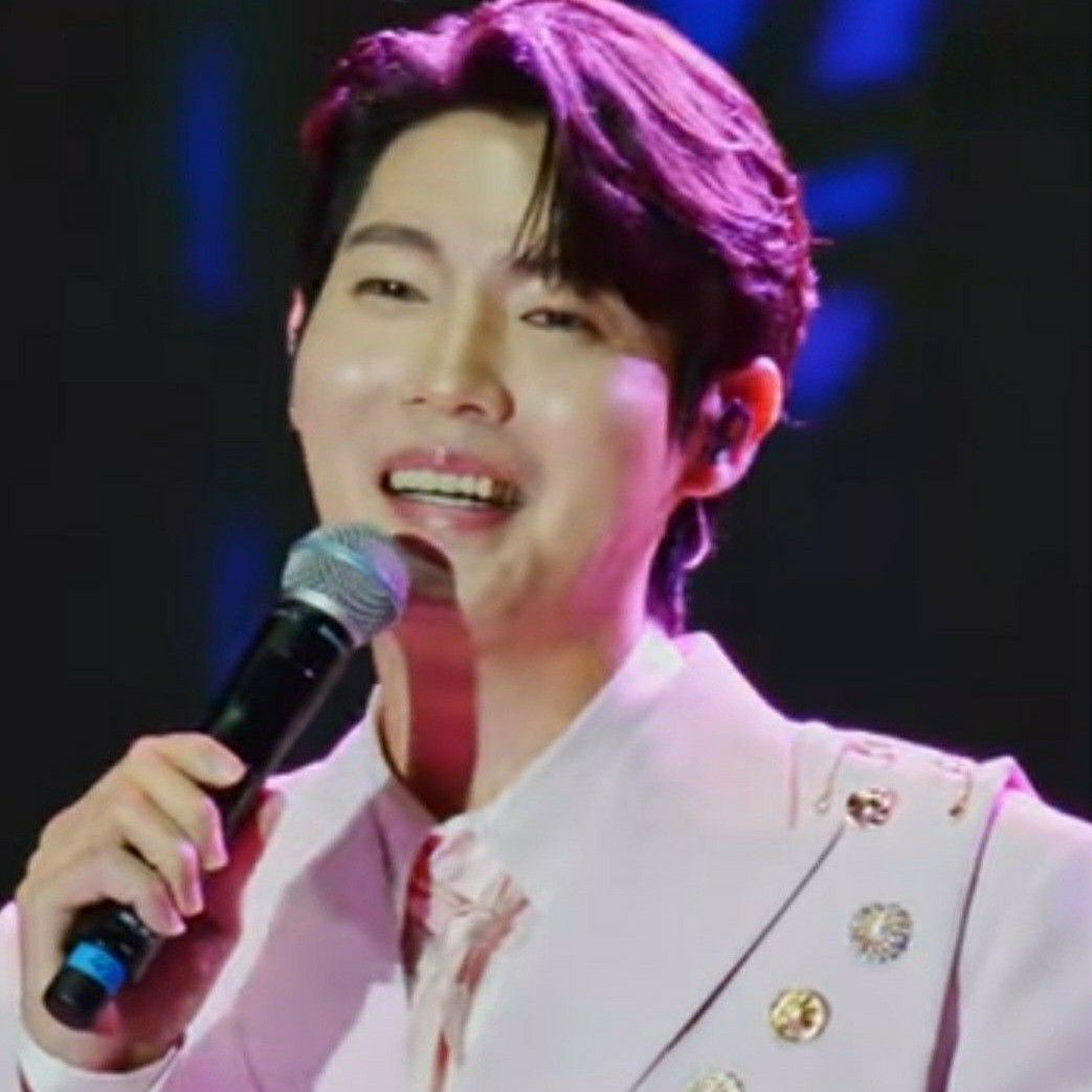 Behind-the-scenes cut of Son Taejin