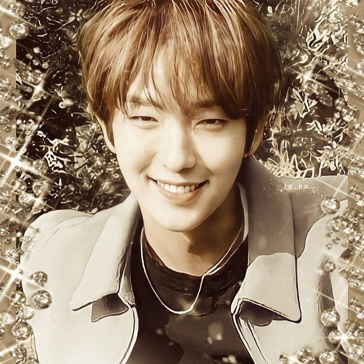 A moment captured by a fan of Lee Joongi