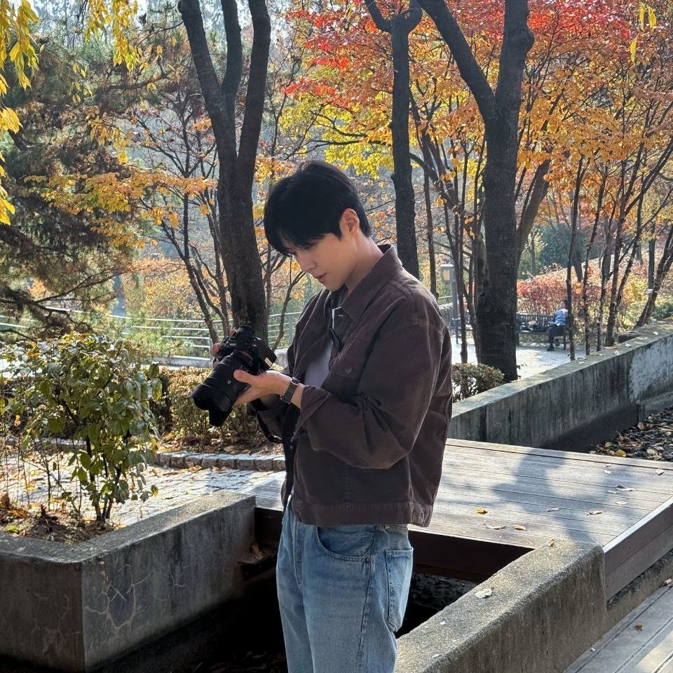 A moment captured by a fan of Kim Seonho