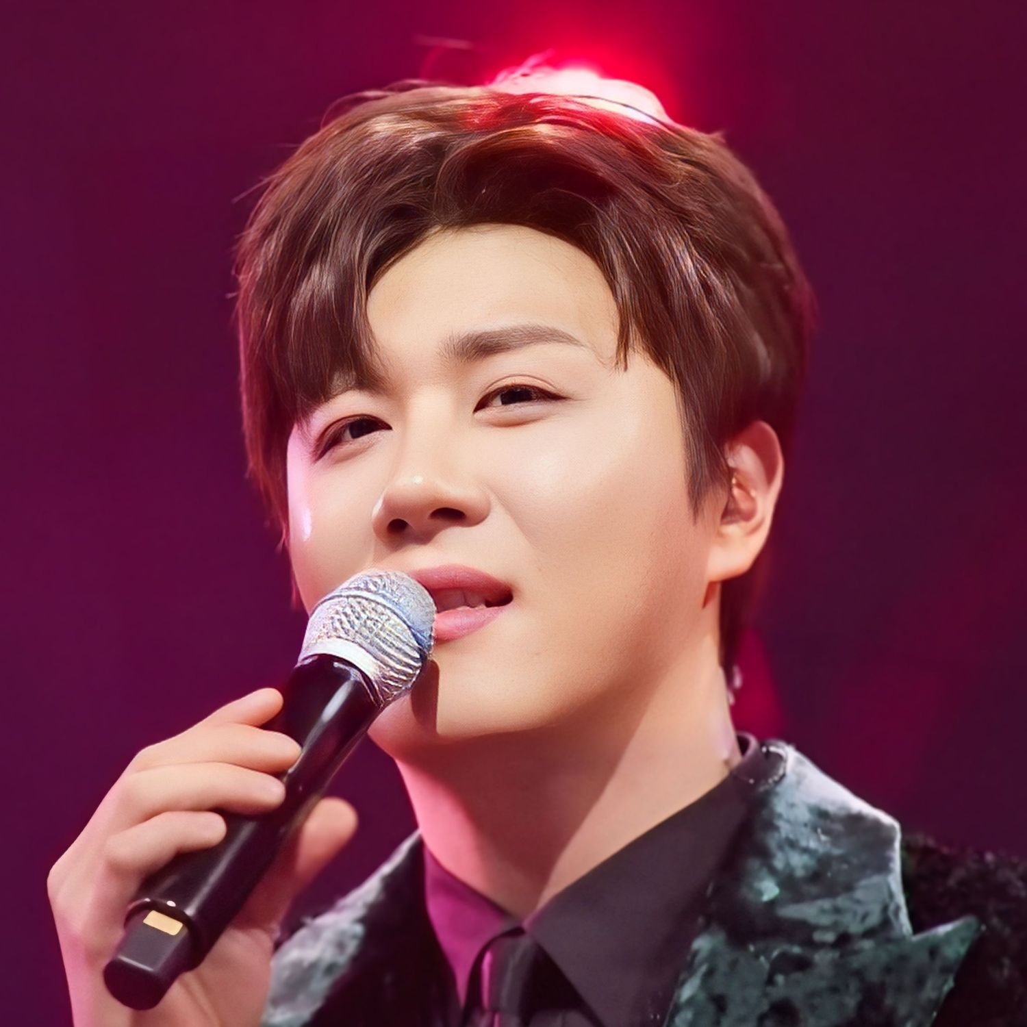 Behind-the-scenes cut of Jin Haesung