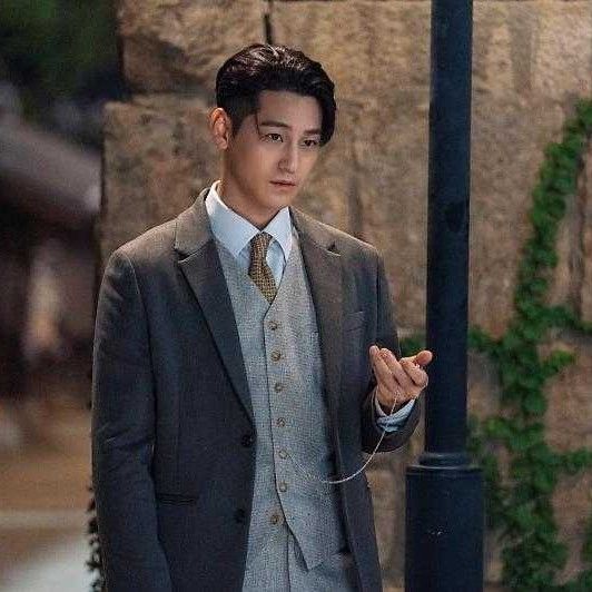 Latest photo of Kim Bum