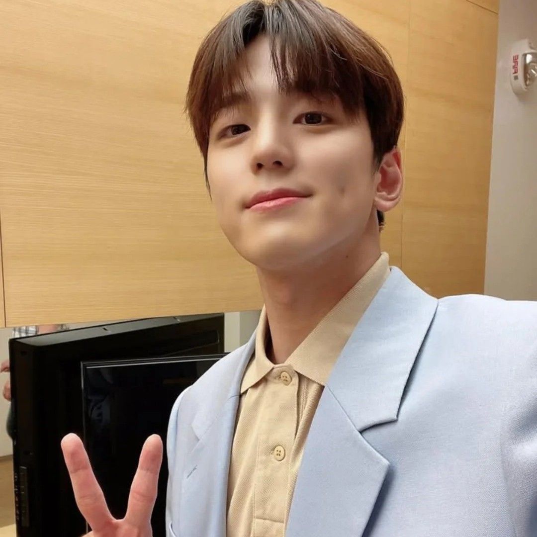 Recent activity shot of Kim Minkyu