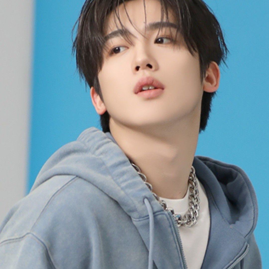 Behind-the-scenes cut of Kim Yohan