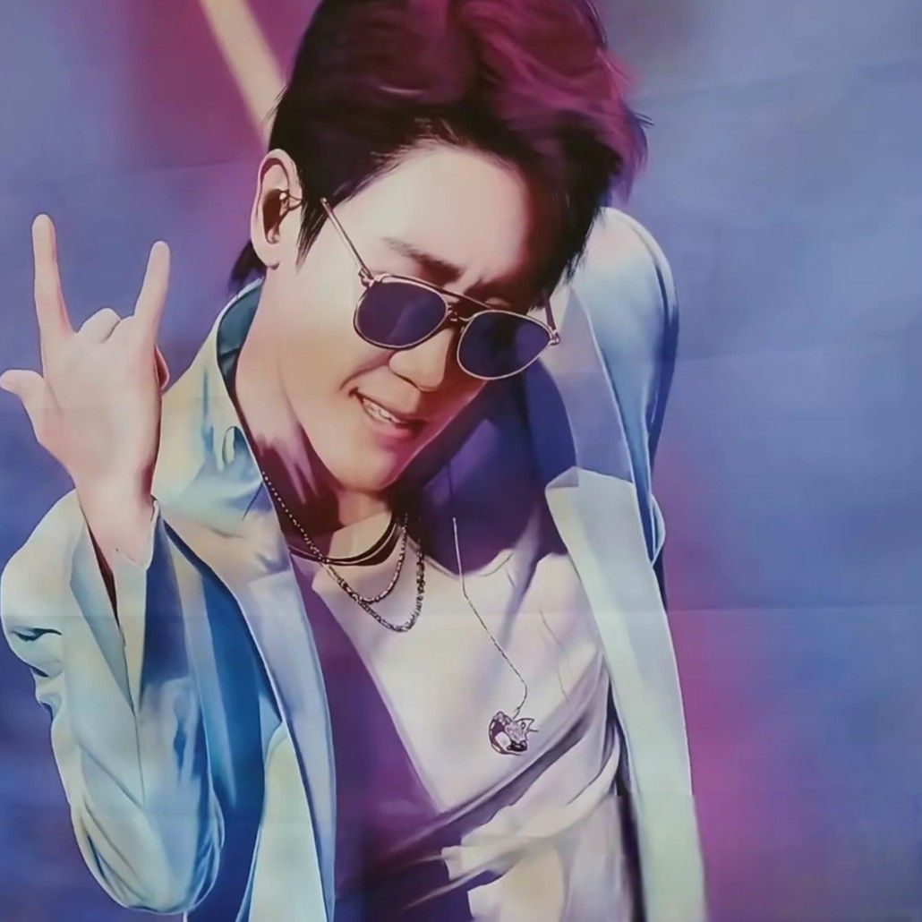 A moment captured by a fan of Young Tak