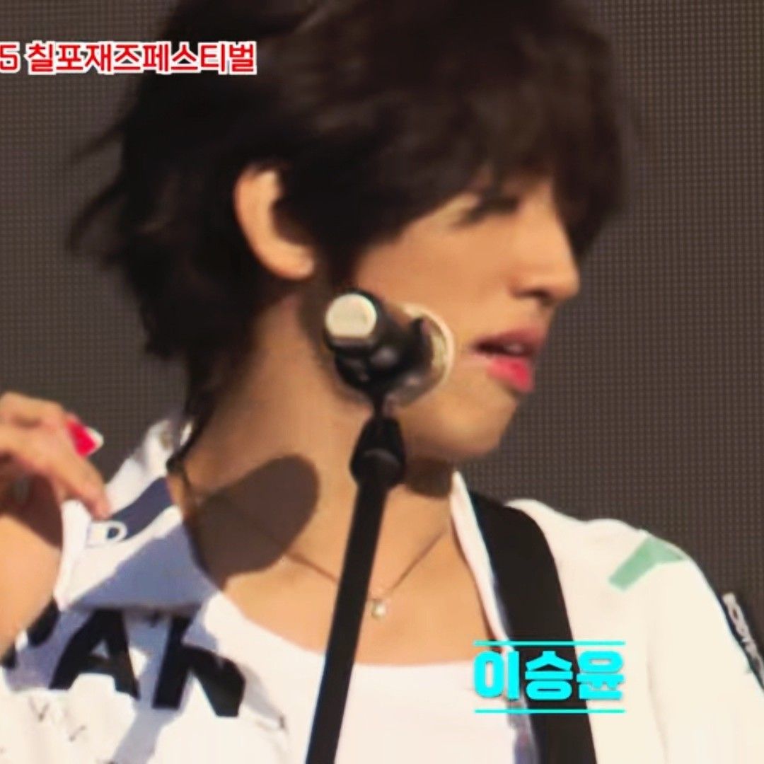 Behind-the-scenes cut of Lee Seungyoon