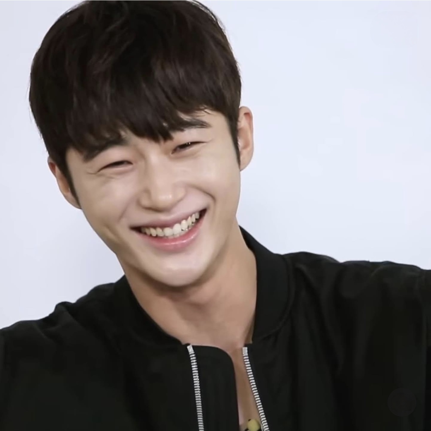 Recent activity shot of Byeon Wooseok
