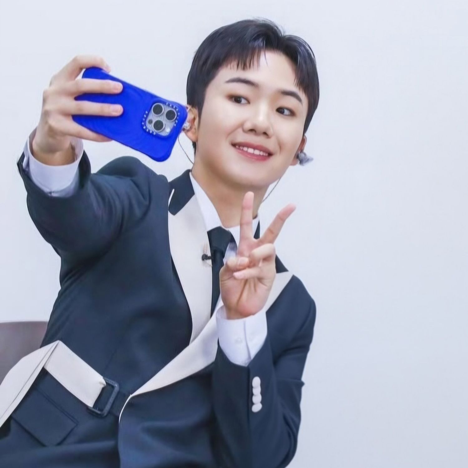 Behind-the-scenes cut of Nam Seungmin