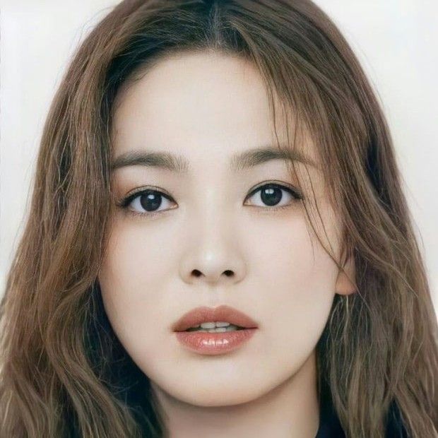 Recent activity shot of Song Hyekyo
