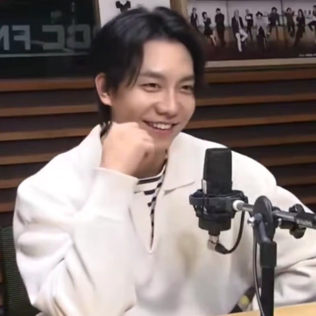 Foto kegiatan terbaru dari Lee Seunggi