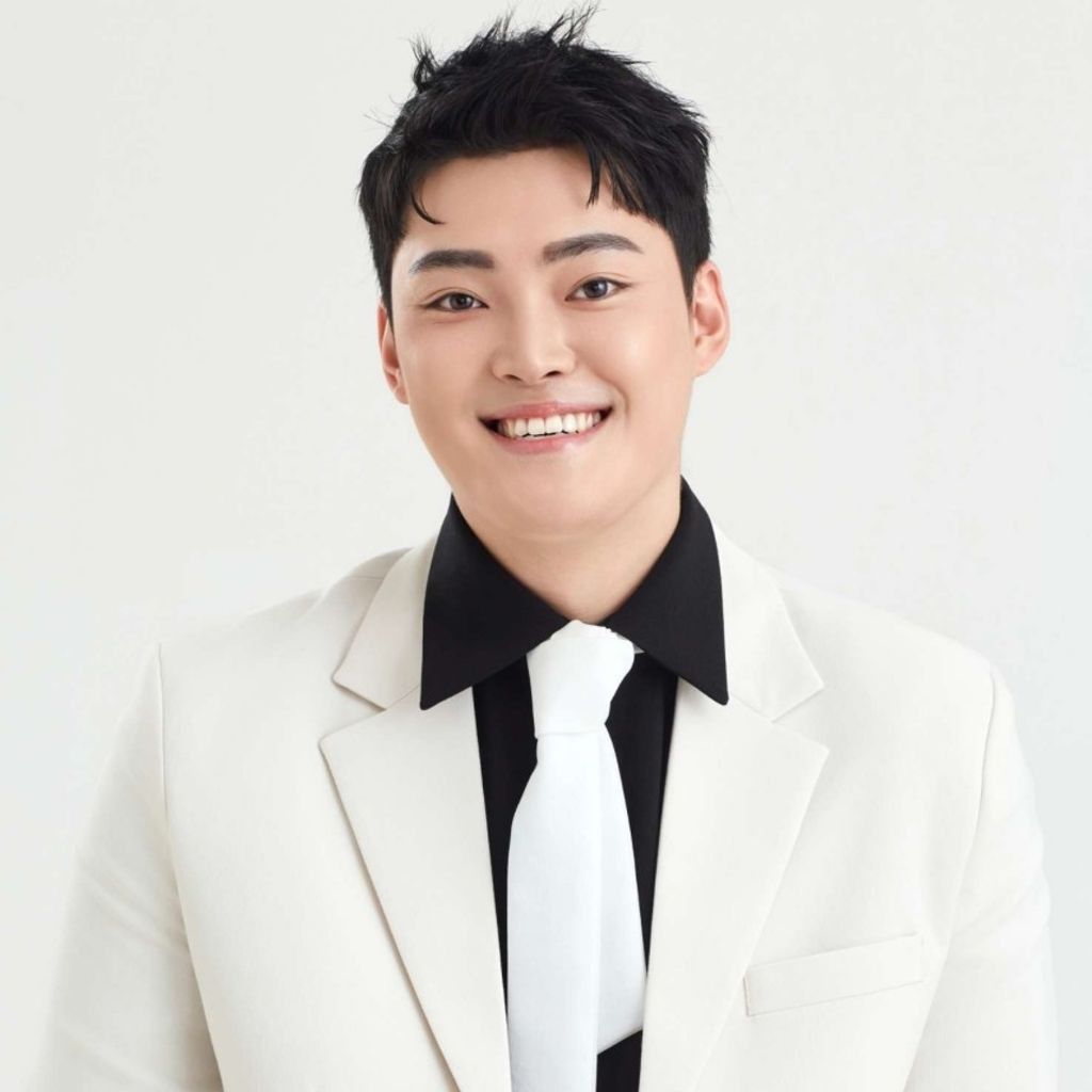 Recent activity shot of Kim Kyungmin