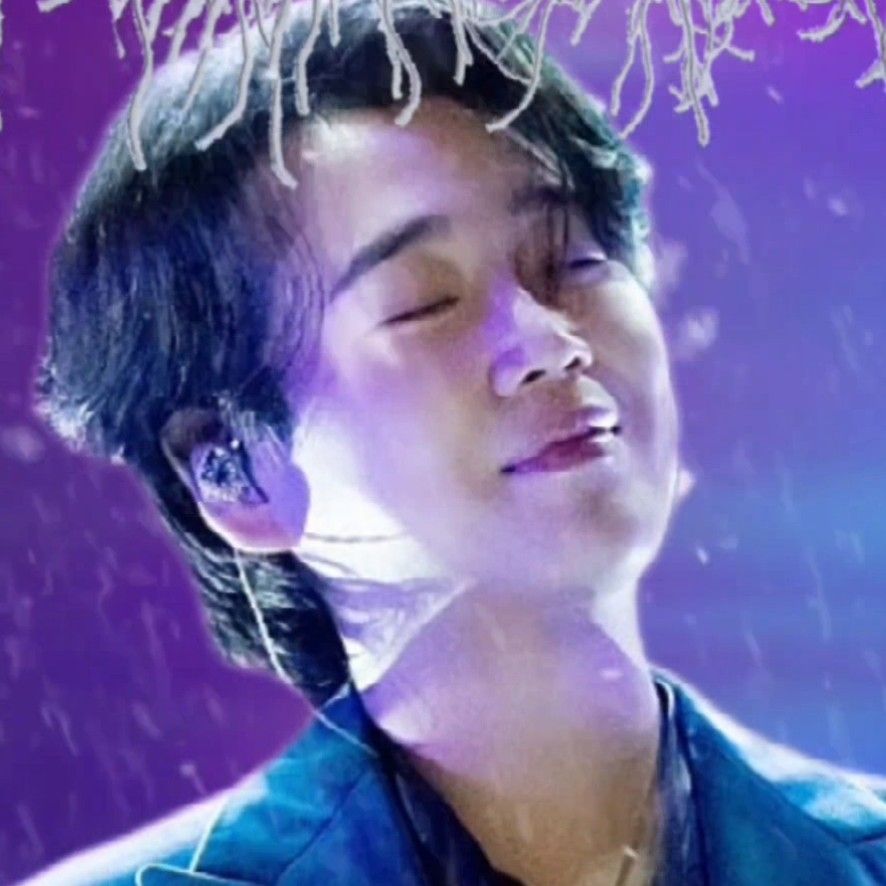 A moment captured by a fan of Hwang Youngwoong