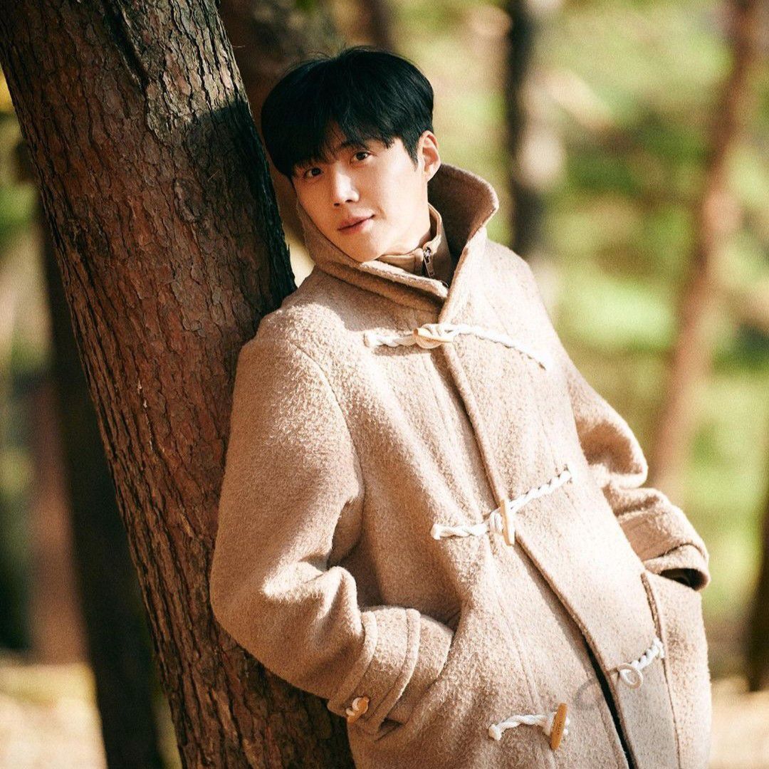 Behind-the-scenes cut of Kim Seonho