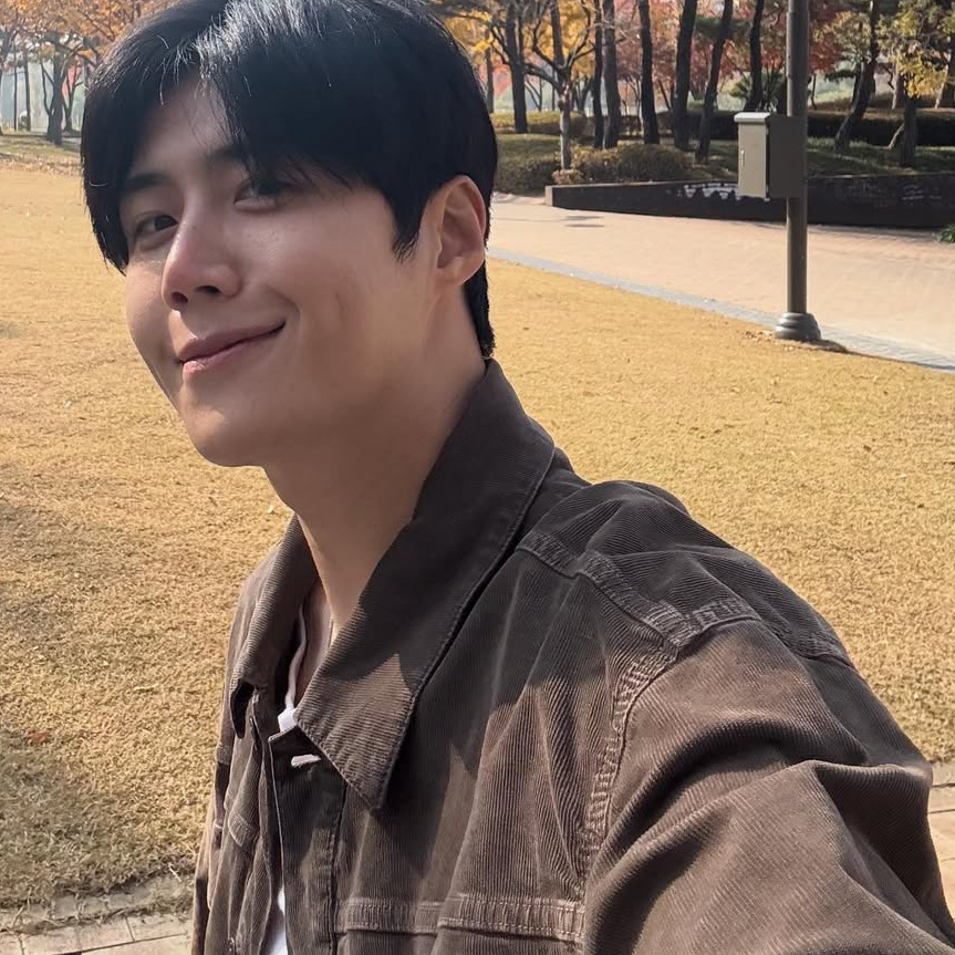 A moment captured by a fan of Kim Seonho