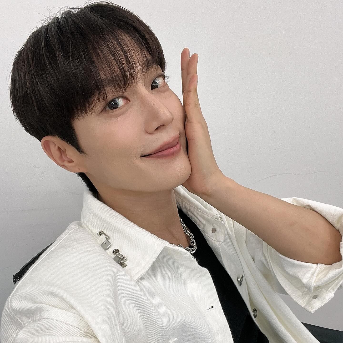 Recent activity shot of Yoon Doojoon